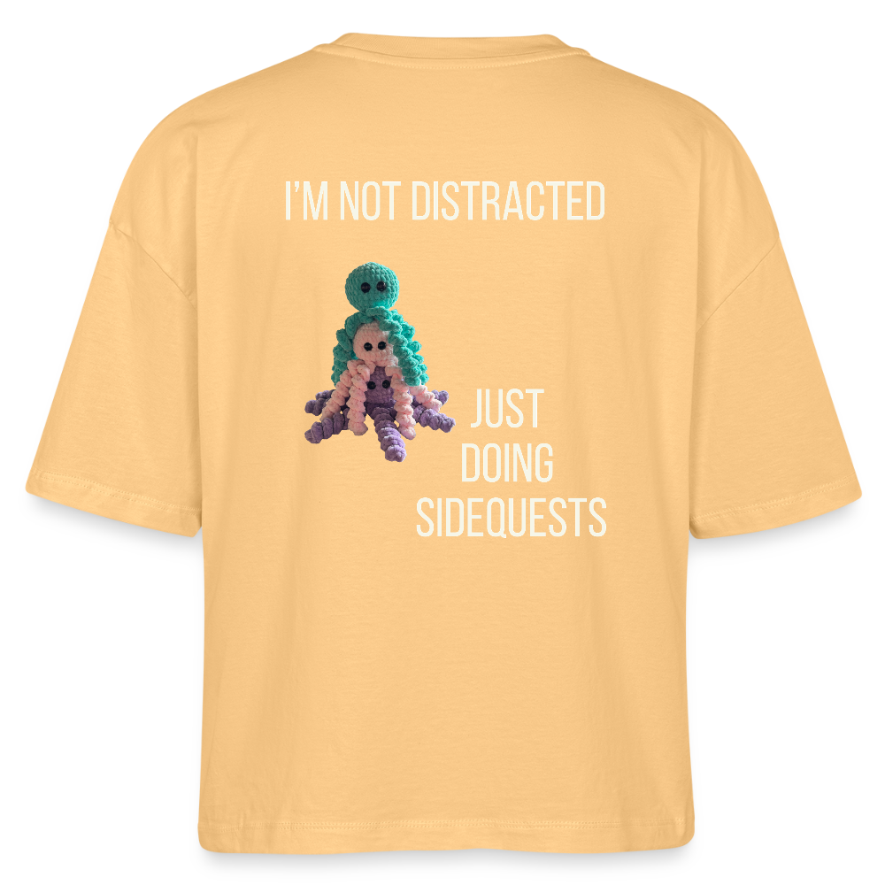 "I'm not distracted" Oversized Dame T-shirt - nispero