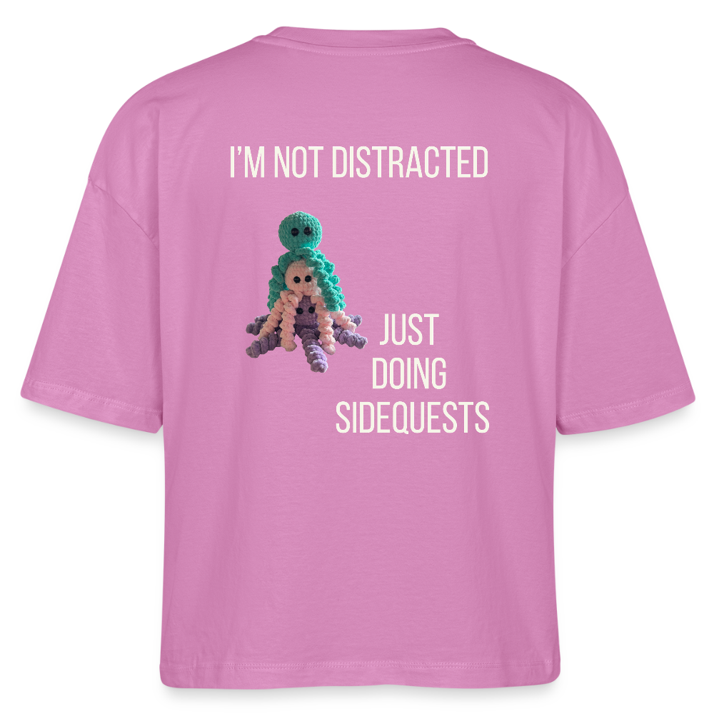 "I'm not distracted" Oversized Dame T-shirt - pink
